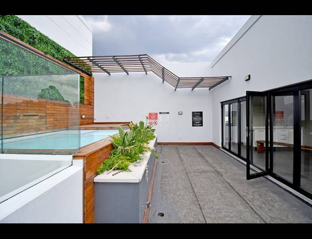2 BEDROOM APARTMENT FOR SALE IN ROSEBANK